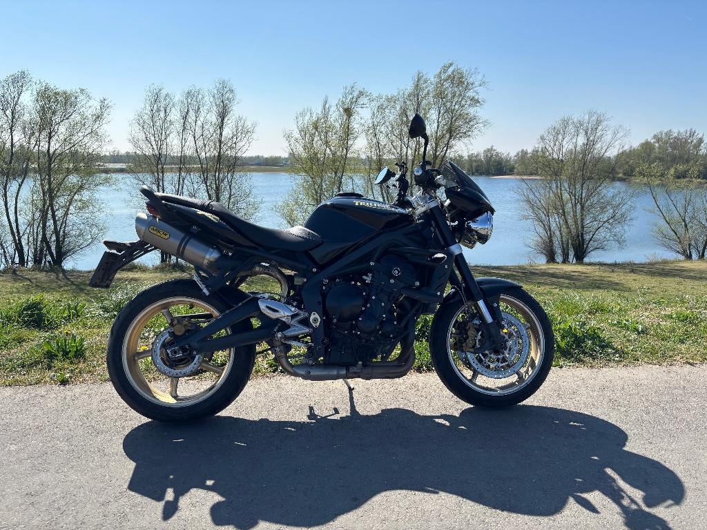 Triumph Street Triple R 675 2010 - Zwart Goud - Arrow, Motoren, Motoren | Triumph, 675 cc, Sportuitlaat, Motorrijbewijs A, Gebruikt