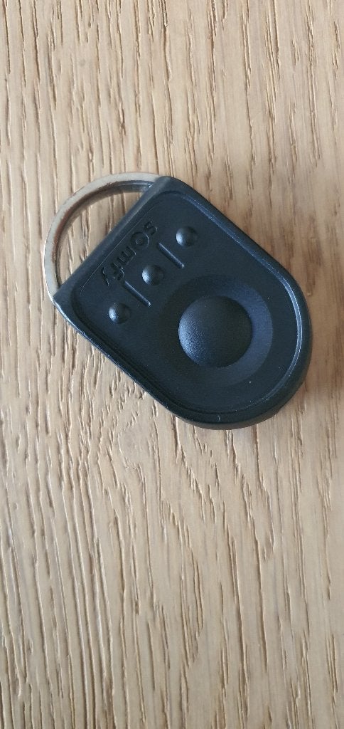 Somfy KeyGo io handzender zo goed als nieuw, Doe-het-zelf en Verbouw, Rolluiken, Overige kleuren, Minder dan 100 cm, Ophalen of Verzenden