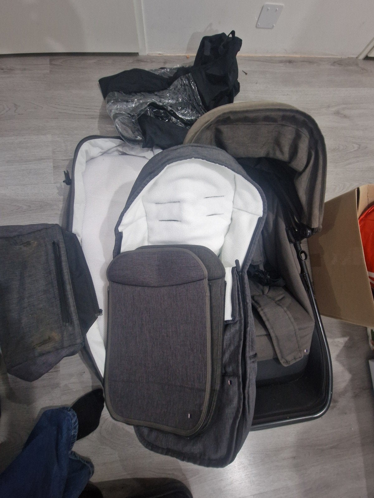 Dubatti kinderwagen met reiswieg en accessoires, Overige merken, Gebruikt, Ophalen of Verzenden, Combiwagen