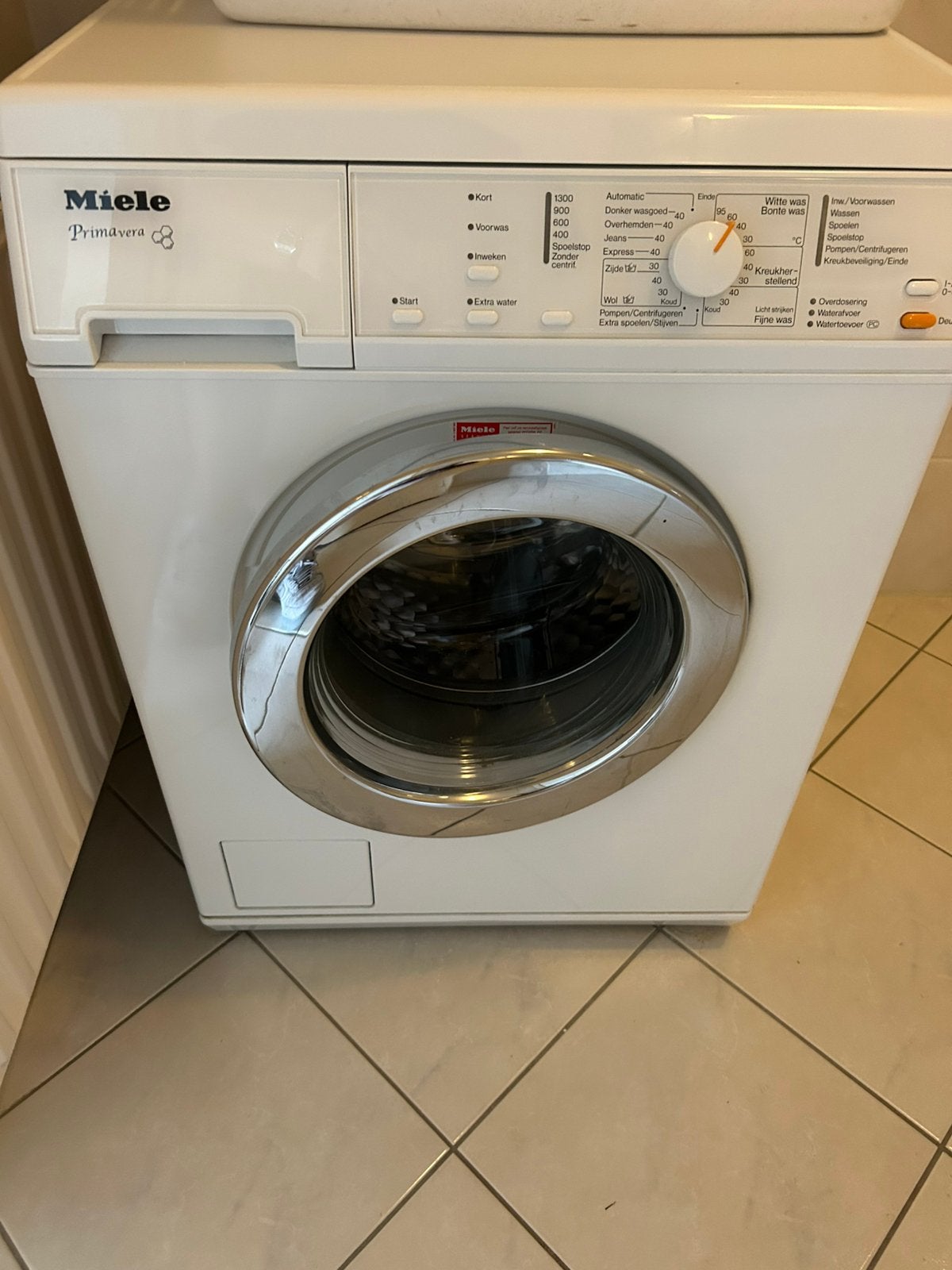 Miele Primavera, Ophalen of Verzenden, Zo goed als nieuw, 1200 tot 1600 toeren, Minder dan 85 cm
