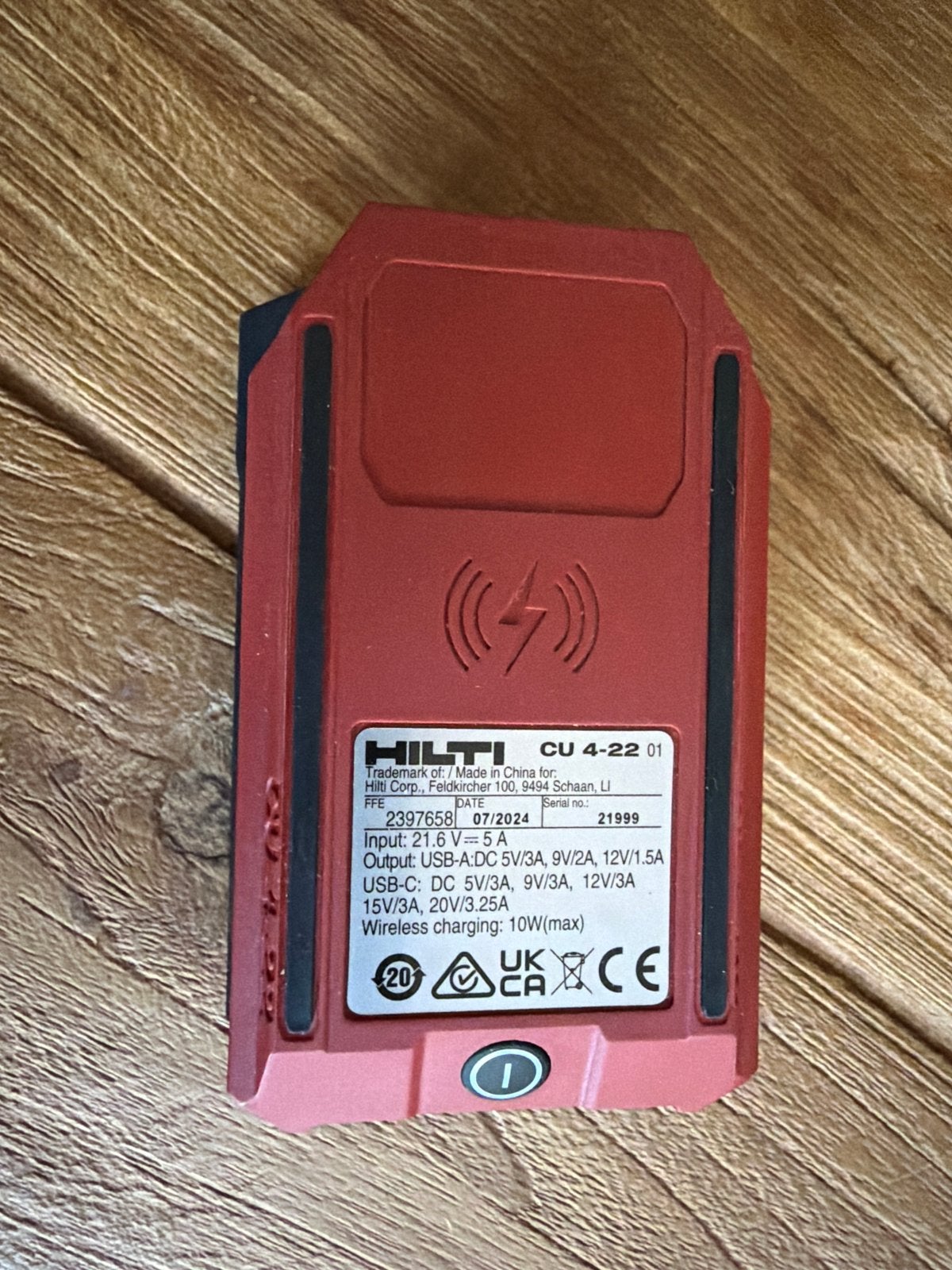 Hilti CU 4-22 01 USB-oplader en draadloze oplader, Doe-het-zelf en Verbouw, Gereedschap | Handgereedschap, Ophalen of Verzenden
