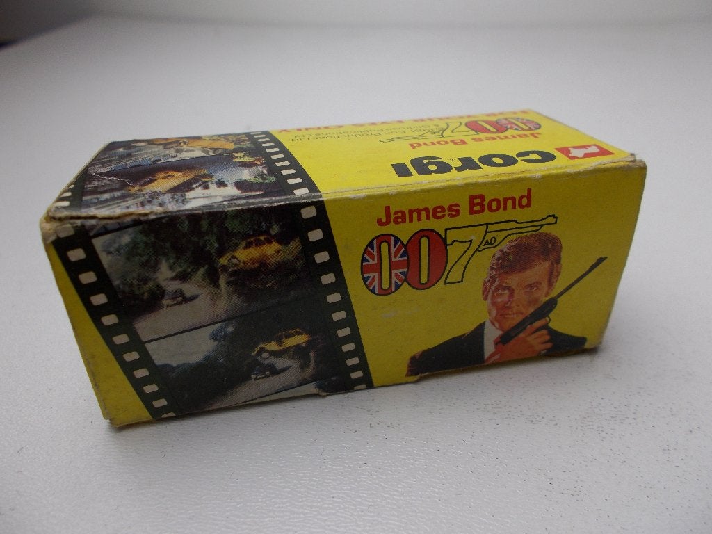 1981 Corgi JAMES BOND 007 CITROEN 2CV6 + ORIGINEEL DOOSJE!, Ophalen of Verzenden, Zo goed als nieuw, Auto, Corgi