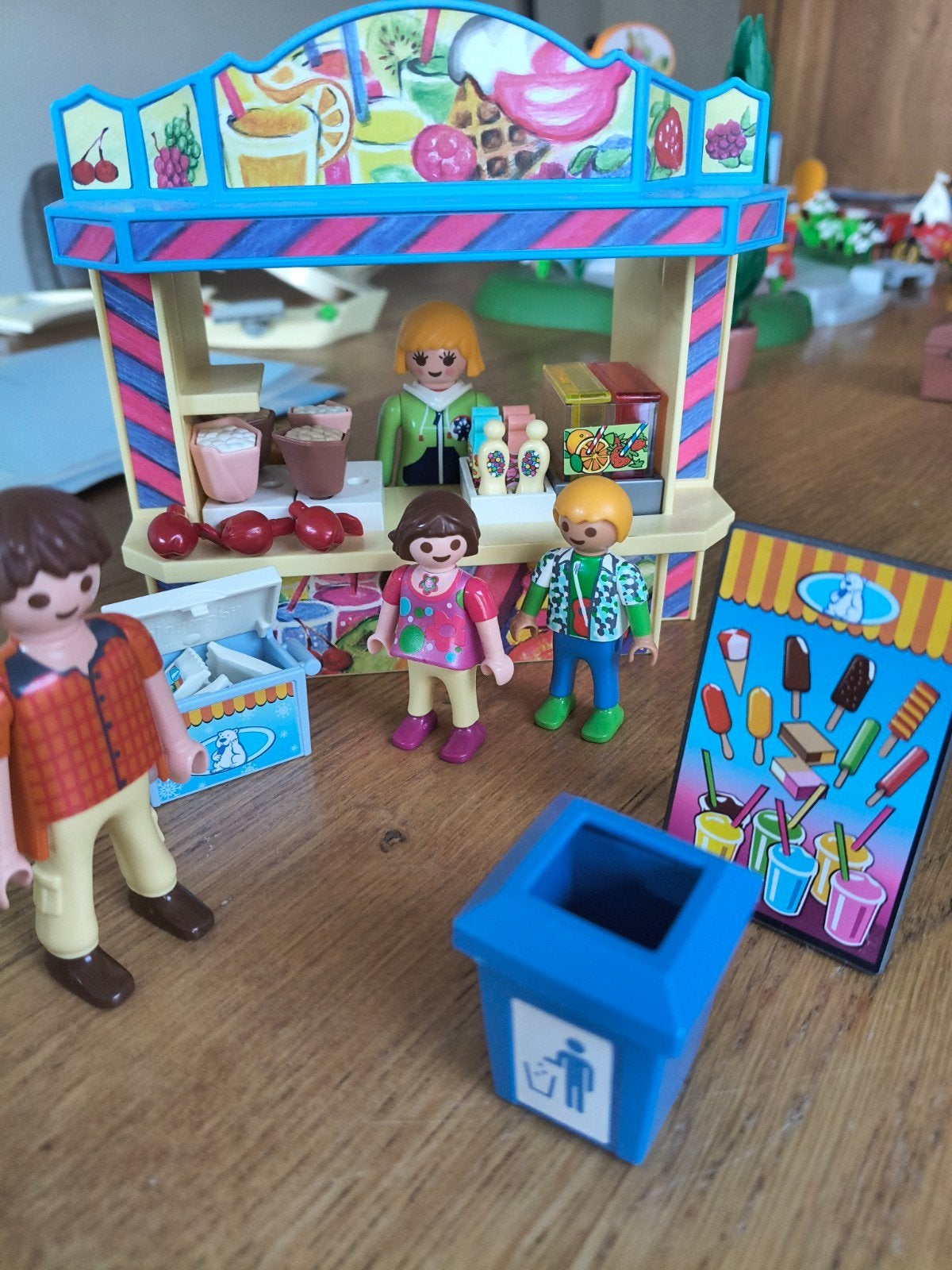 Playmobil IJscokraam met figuren en accessoires, Kinderen en Baby's, Ophalen of Verzenden, Gebruikt, Jongen of Meisje