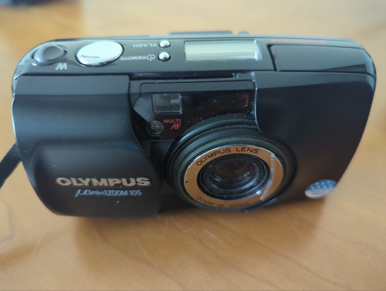Olympus µ[mju:] Zoom 105 Compact Camera, Ophalen
