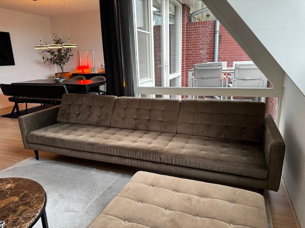 Design 4-zits bank + hocker, Microvezel suède, Ophalen, 250 tot 300 cm, Gebruikt, 75 tot 100 cm