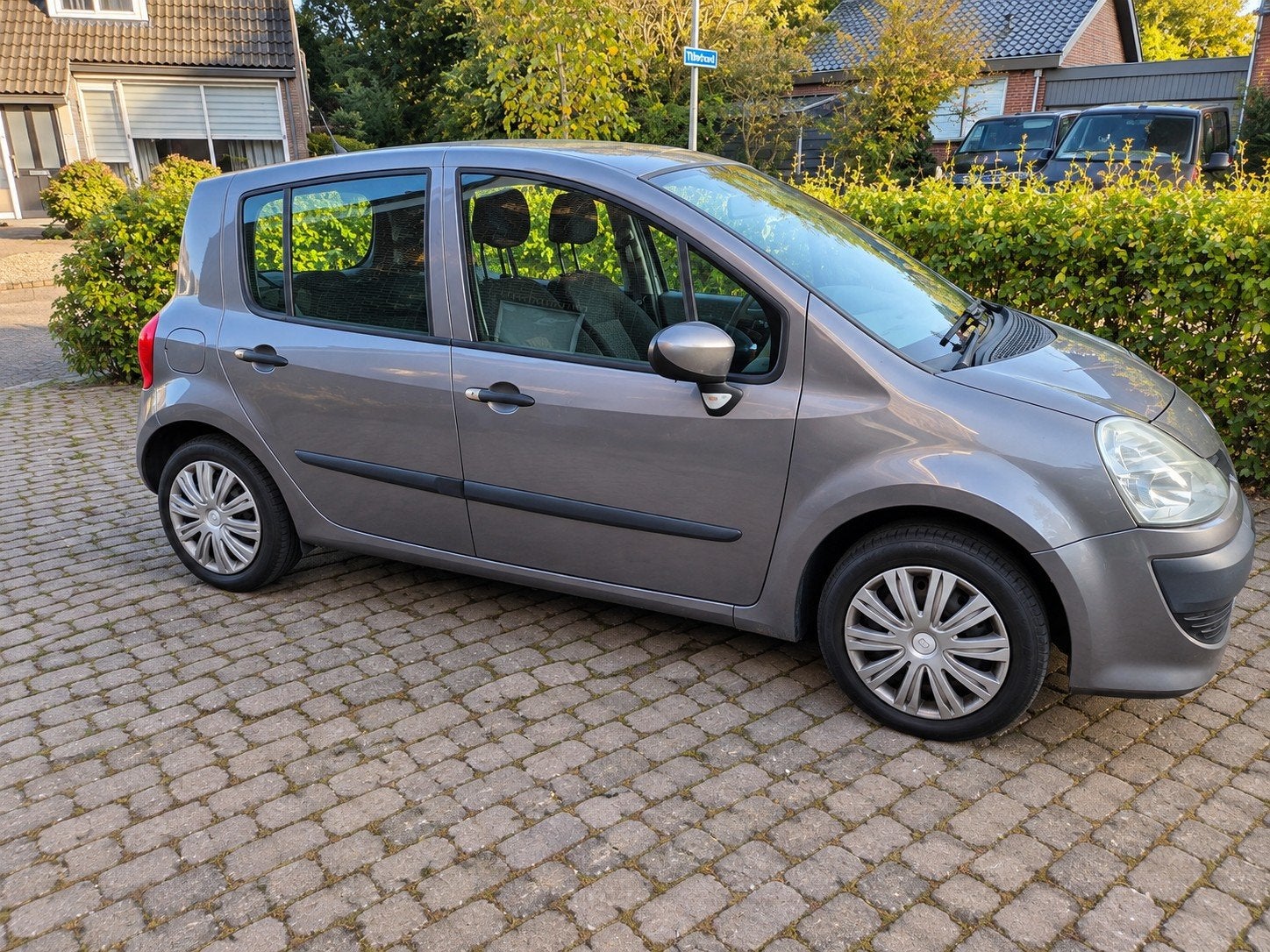 Renault Modus 1.2 16V 2009 APK tot april2027, Voorwielaandrijving, 74 pk, 4 cilinders, 1055 kg