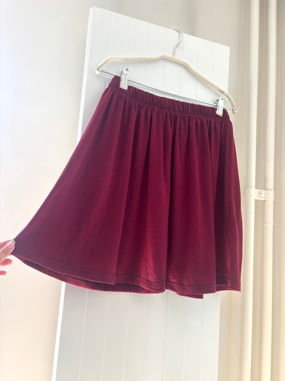 Bordeaux rood rok met elastische taille comfy maat M zomer, Ophalen of Verzenden