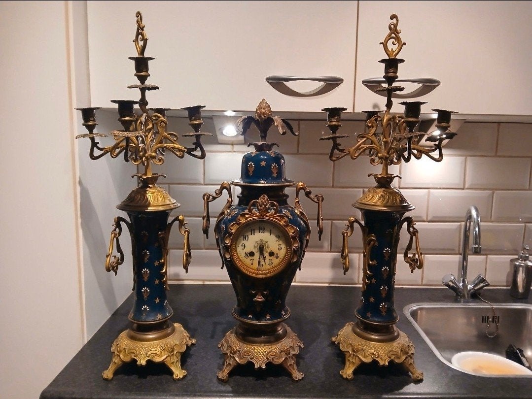 Antieke Grote klokkenstel, Ophalen