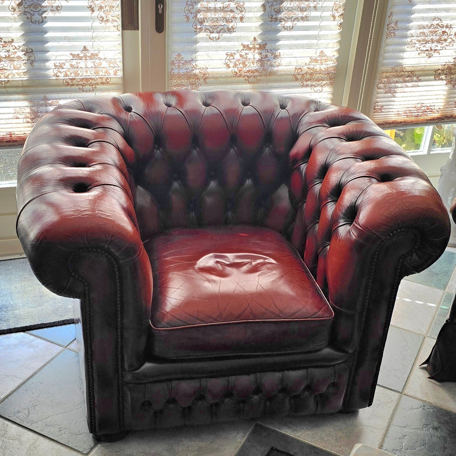 Chesterfield 2 fauteuils, Ophalen, Gebruikt, 50 tot 75 cm, Leer