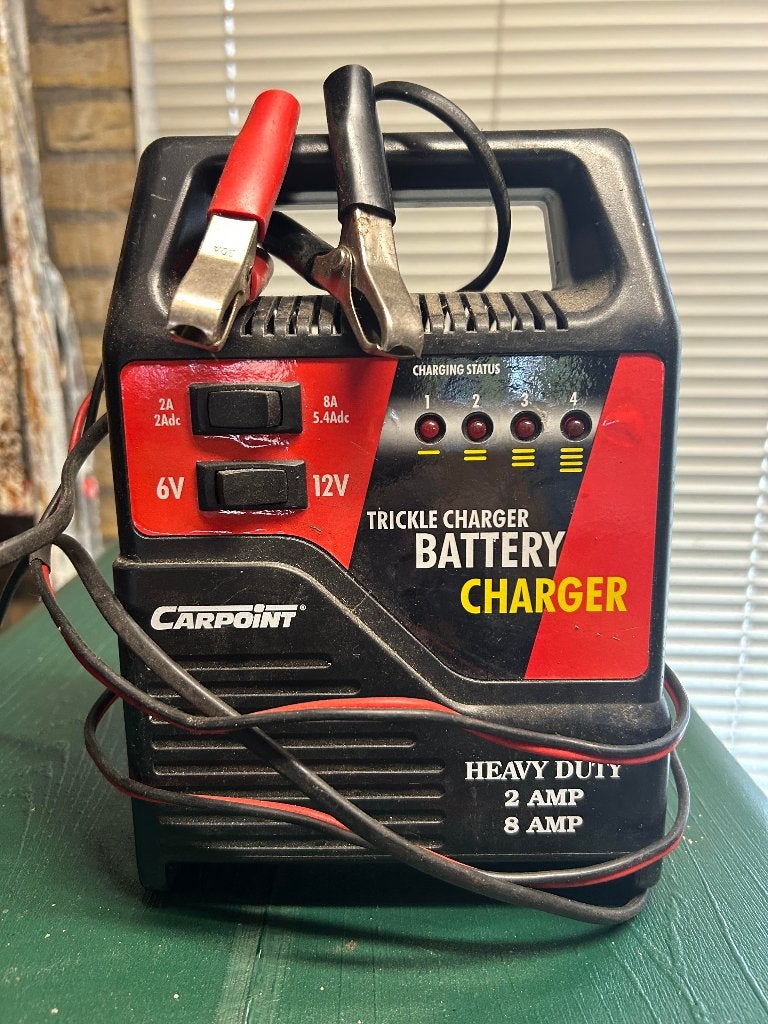 Carpoint druppellader acculader 6V/12V - 2A/8A, Gebruikt, Overige automerken