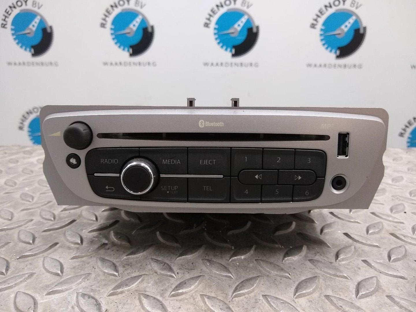 RENAULT SCENIC RADIO 2012, Ophalen of Verzenden, Gebruikt, Stiba lid
