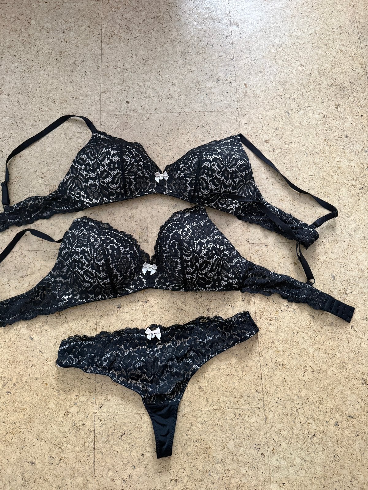 Hunkemoller b85/m, Ophalen, Zwart, BH