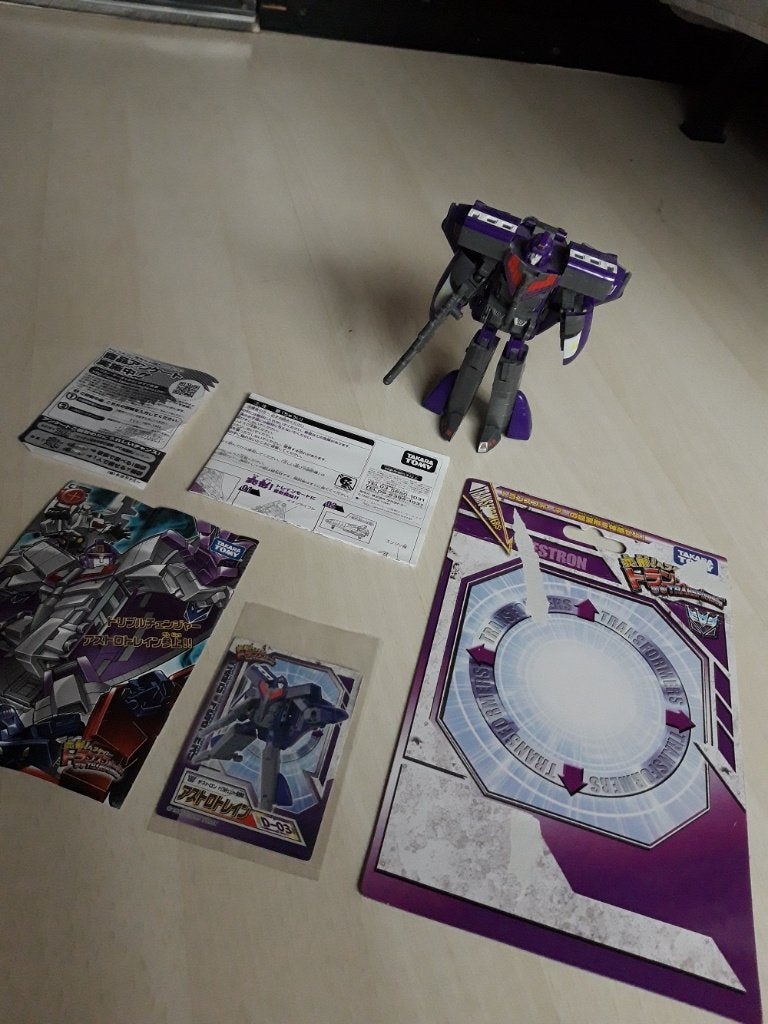 Transformers Takara Tomy Henkei Classics Astrotrain, Verzamelen, Transformers, Overige generaties, Verzenden, Zo goed als nieuw