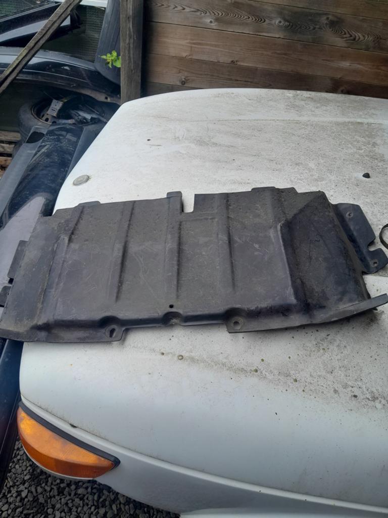 Volvo 740/940 motor afdekplaat, Ophalen of Verzenden, Volvo