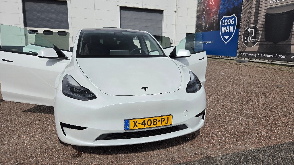 Tesla Model Y 2023 december Wit, Auto's, Automaat, Achterwielaandrijving, Zwart, 375 min