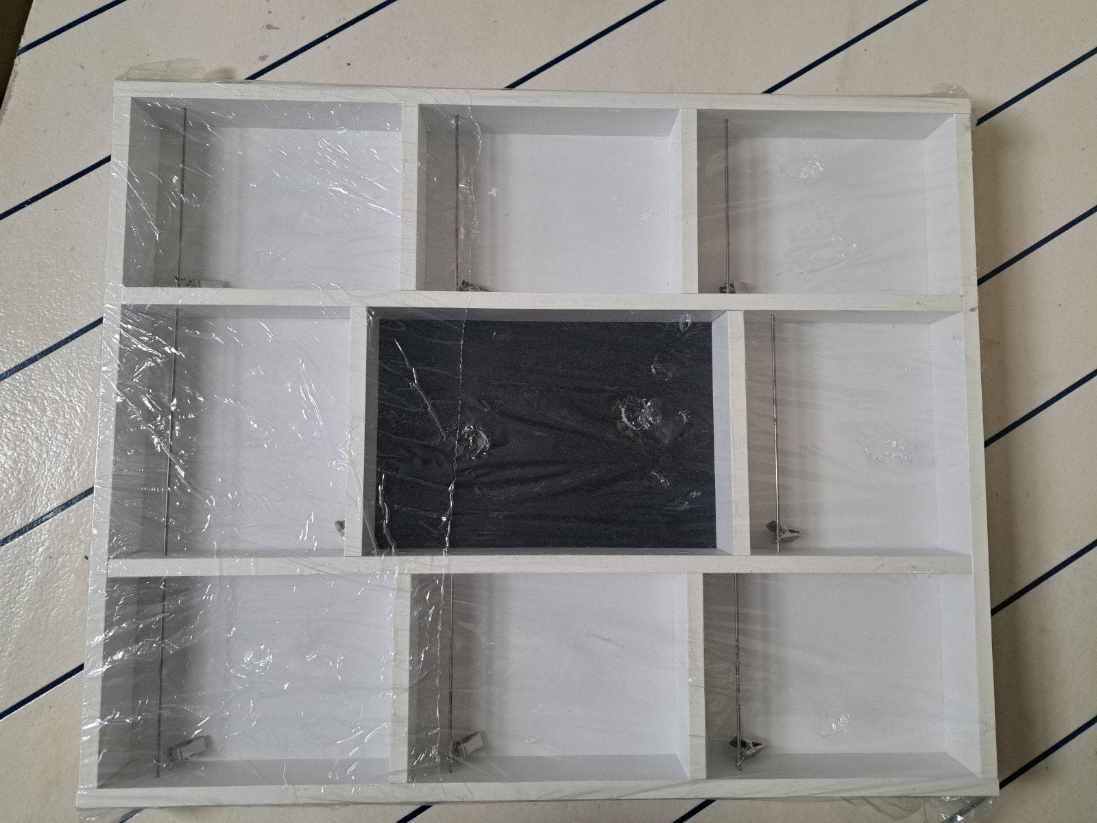 Wit wandrek met 9 vakken, letterbak, Met plank(en), Nieuw, Minder dan 25 cm, Minder dan 100 cm