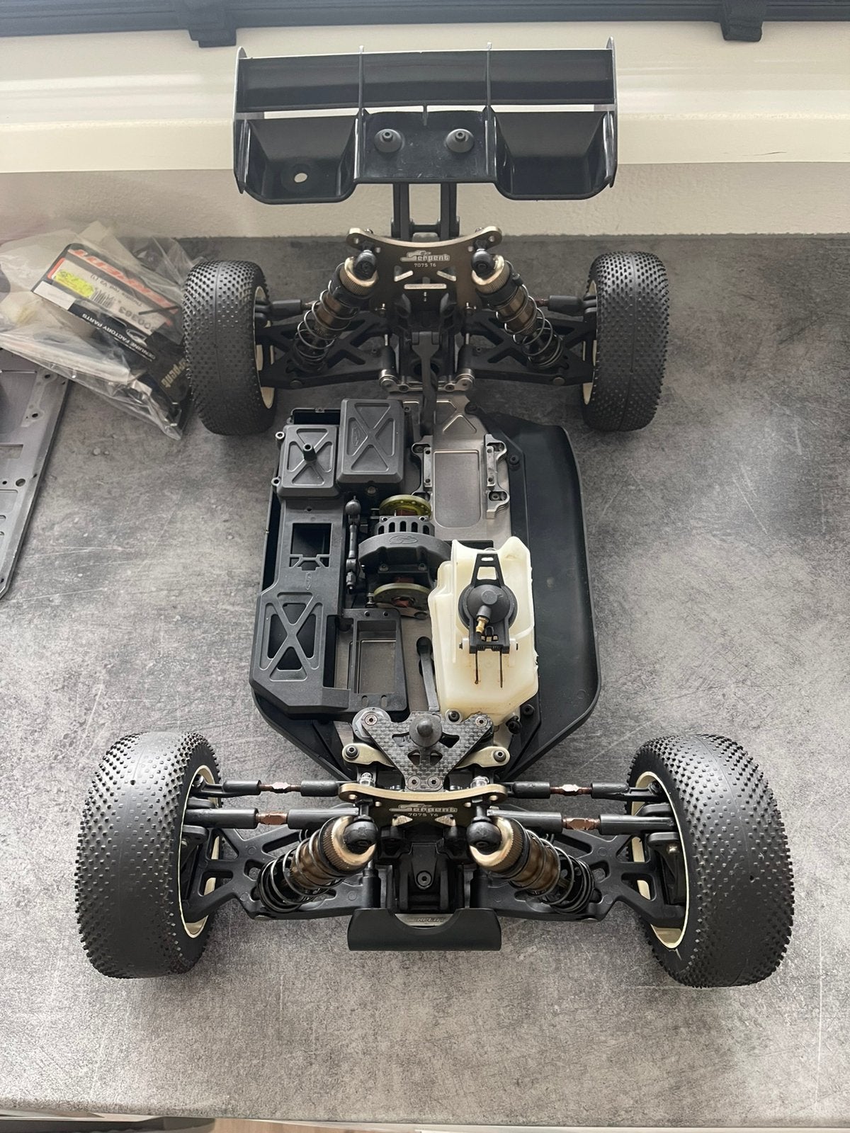 Serpent Cobra 811 B  Nitro chassis, Ophalen, Gebruikt, Auto offroad, Nitro