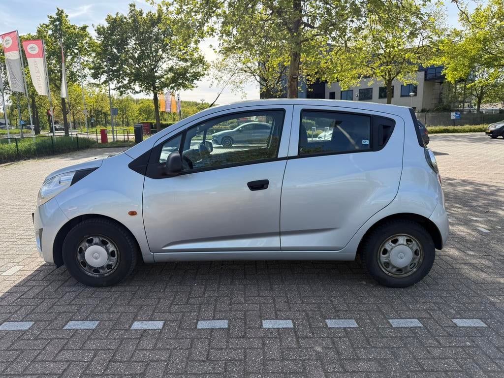 Chevrolet Spark 1.0 Benzine (2010) – Zuinig en betrouwbaar, Auto's, 839 kg, 4 cilinders, 68 pk, Origineel Nederlands