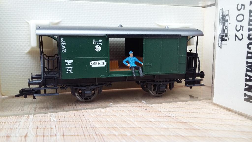 Fleischmann wagons  3 stuk H0 groen ., Gebruikt, Gelijkstroom, Fleischmann, Analoog