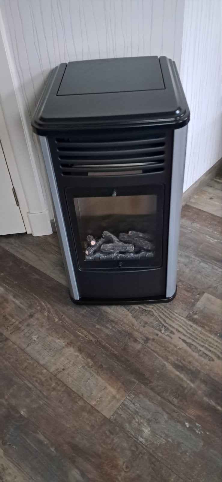 Verrijdbare Gaskachel Manhattan ZGAN - Compact en Efficiënt, Ophalen, 30 tot 80 cm, Kachel, Minder dan 60 cm