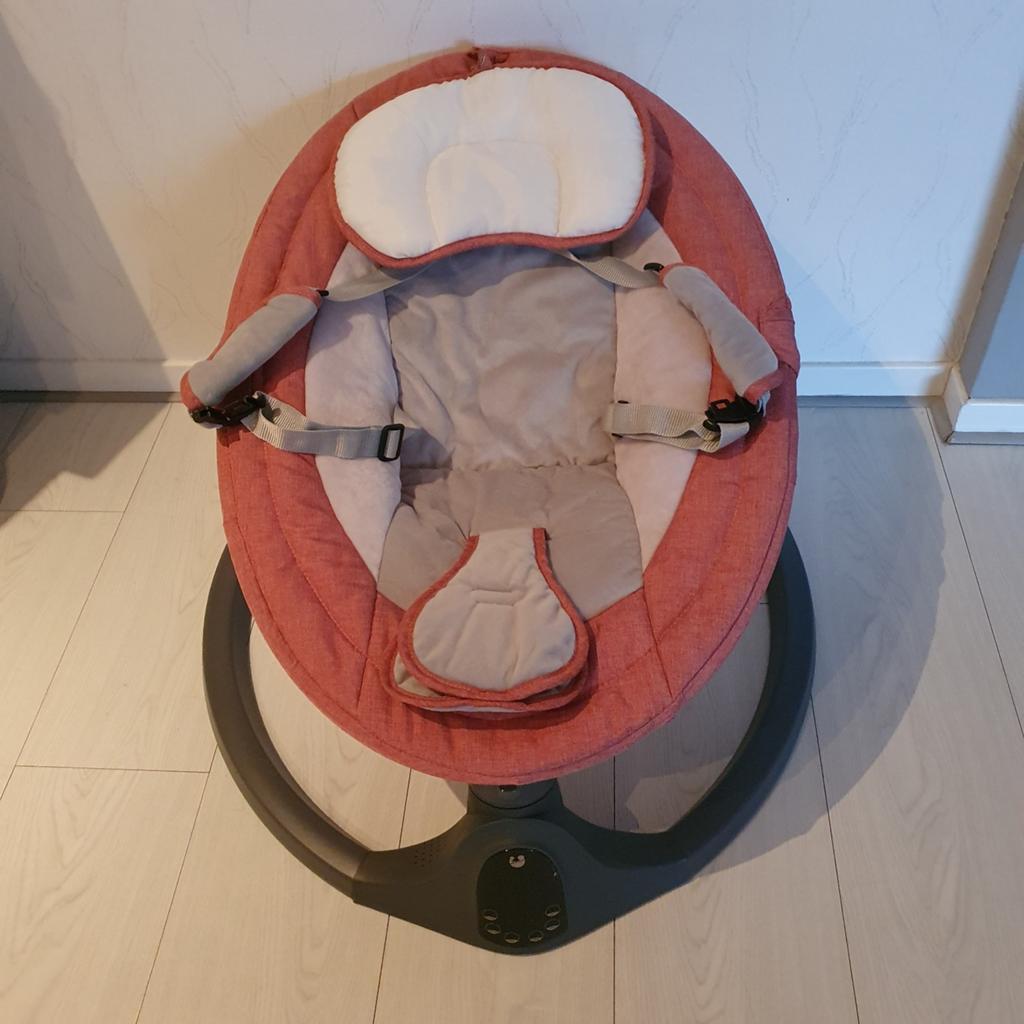 Te koop.. een z.g.a.n HI Baby elektrische schommelstoel !!!, Kinderen en Baby's, Wipstoeltjes, Zo goed als nieuw, Ophalen