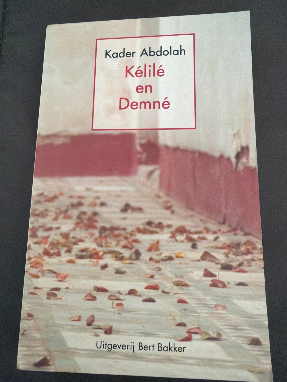 Kader Abdolah - Kélilé en Demné, Boeken, Ophalen of Verzenden, Gelezen, Nederland