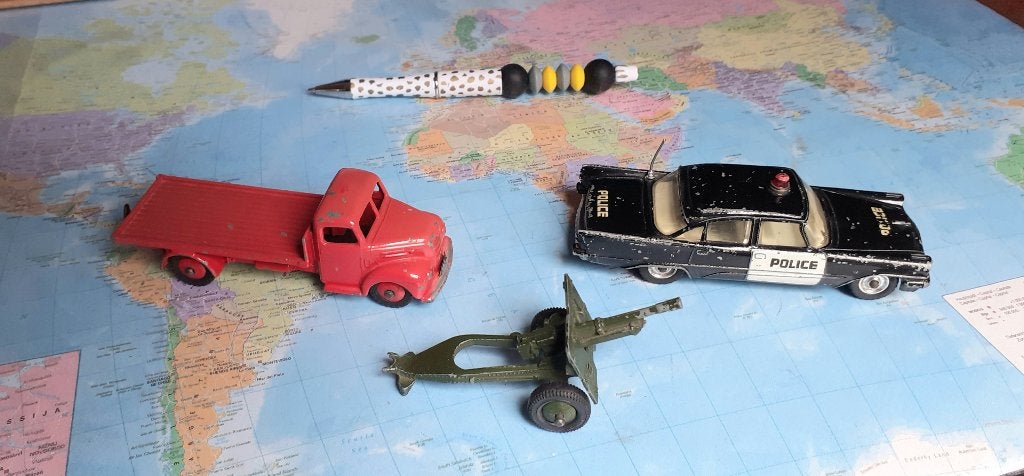 Drie Dinky Toys Desoto Fireflits - Police; Ford, Verzenden, Gebruikt, Auto, Dinky Toys