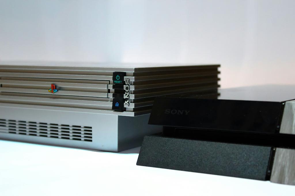 PlayStation 2 Spellen & Consoles | ION Gaming, Online, 1 speler, Ophalen of Verzenden, Zo goed als nieuw