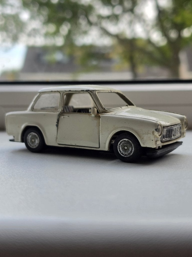 Trabant 601-S modelauto wit, Ophalen of Verzenden, Gebruikt, Auto, Overige merken