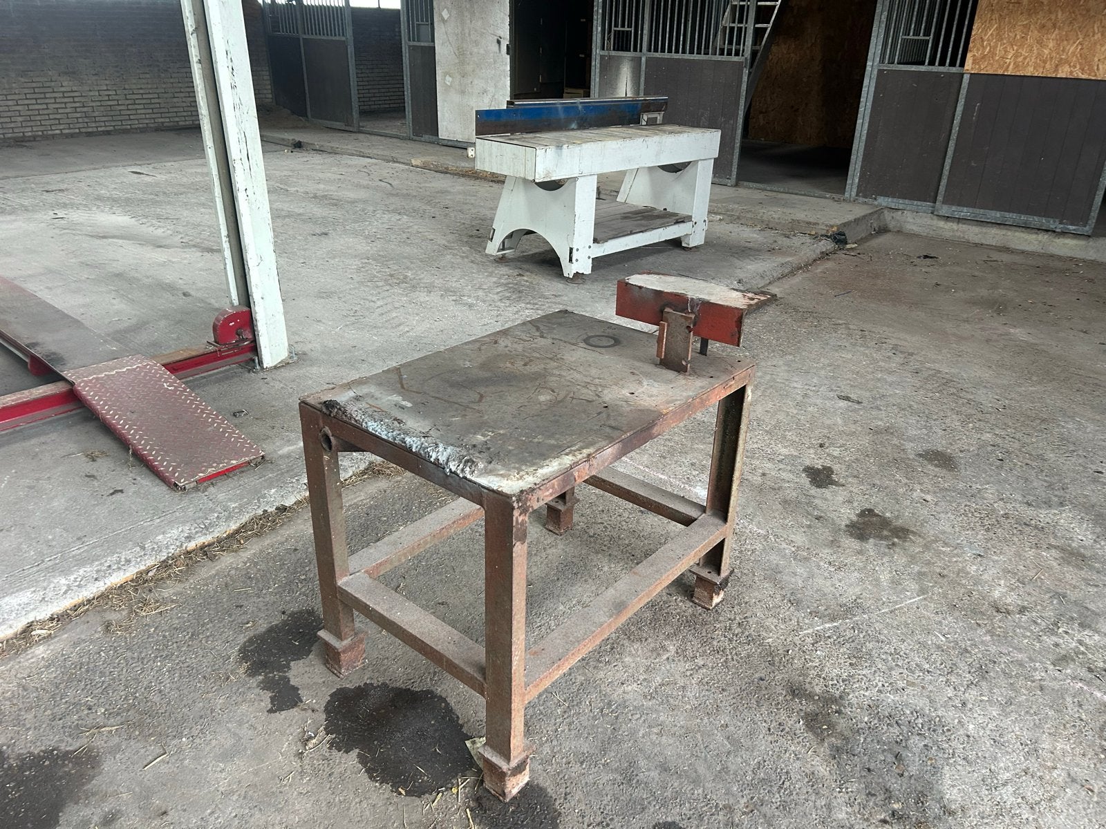 Metalen lastafel/werkbankje voor hobbyist - 100x70x82cm, Doe-het-zelf en Verbouw, Ophalen, Gebruikt, 70 tot 120 cm