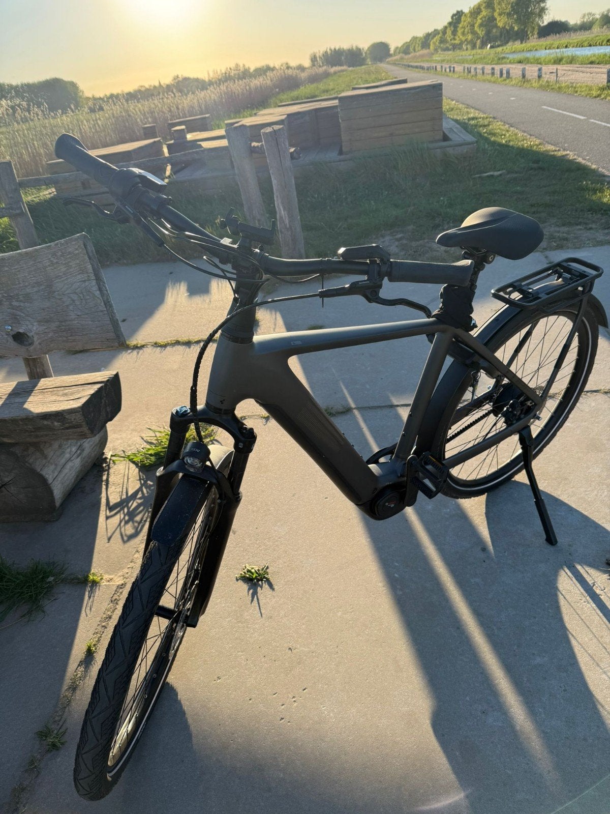 CUBE KATHMANDU HYBRID COMFORT PRO 800 SLABGREY/BLACK, Fietsen en Brommers, Elektrische fietsen, Ophalen of Verzenden, Zo goed als nieuw