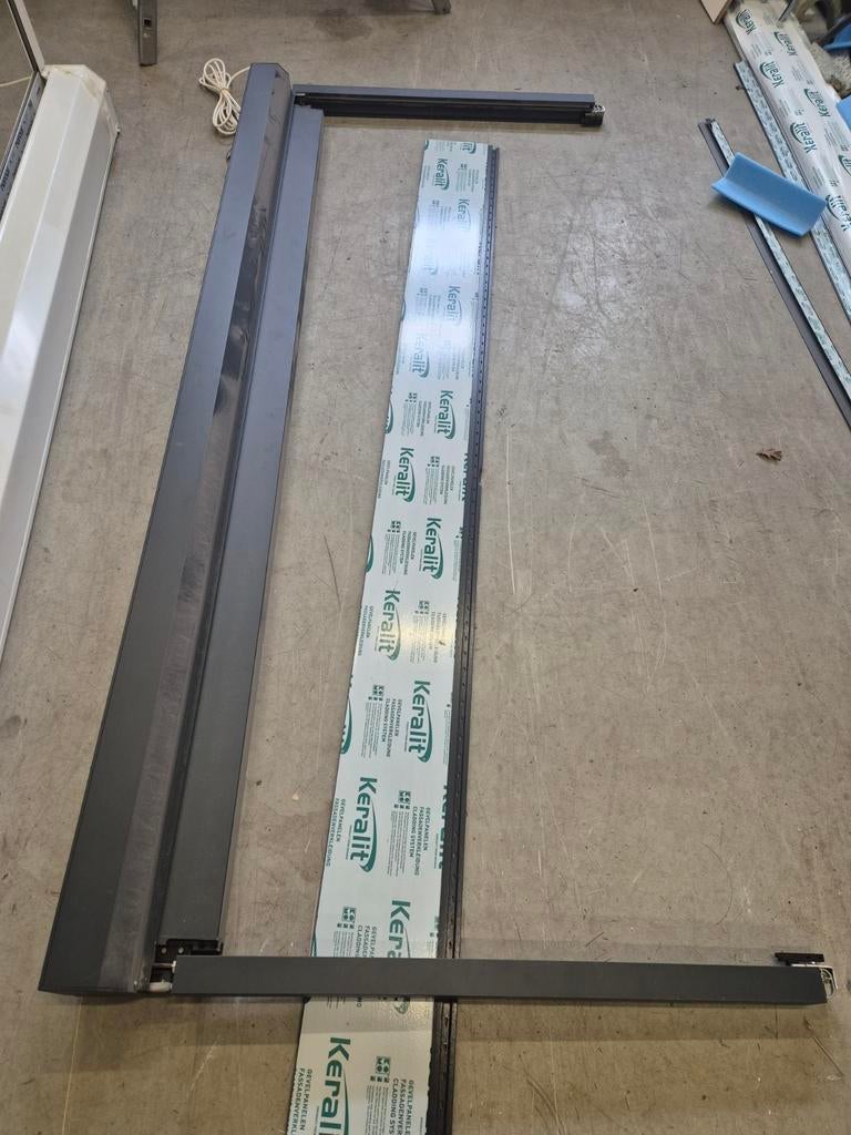 Ritsscreen tbv lichtstraat, Tuin en Terras, Ophalen, Elektrisch