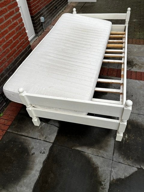 Houten bed, Ophalen, Gebruikt, 90 cm, Eenpersoons