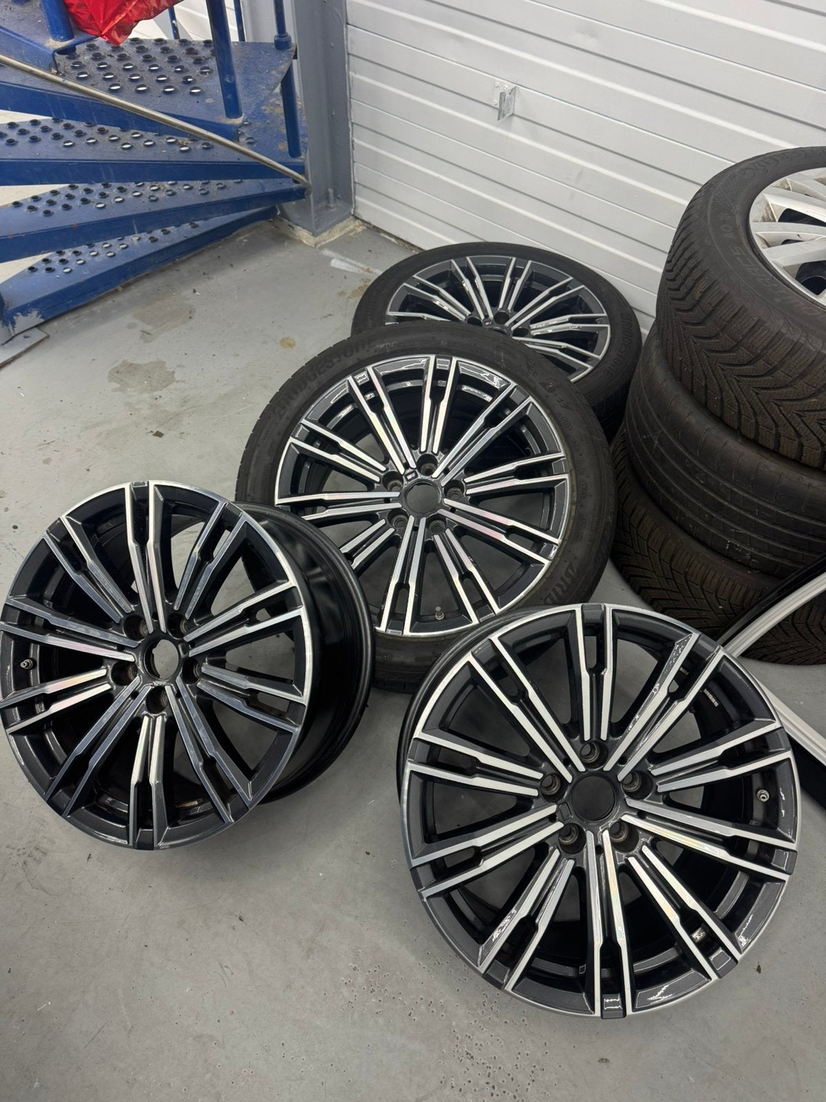 Bmw 3-serie G20 G21/ 18 INCH STYLING 790 M Breedset Zomerset, Auto-onderdelen, Banden en Velgen, 18 inch, Gebruikt, Banden en Velgen