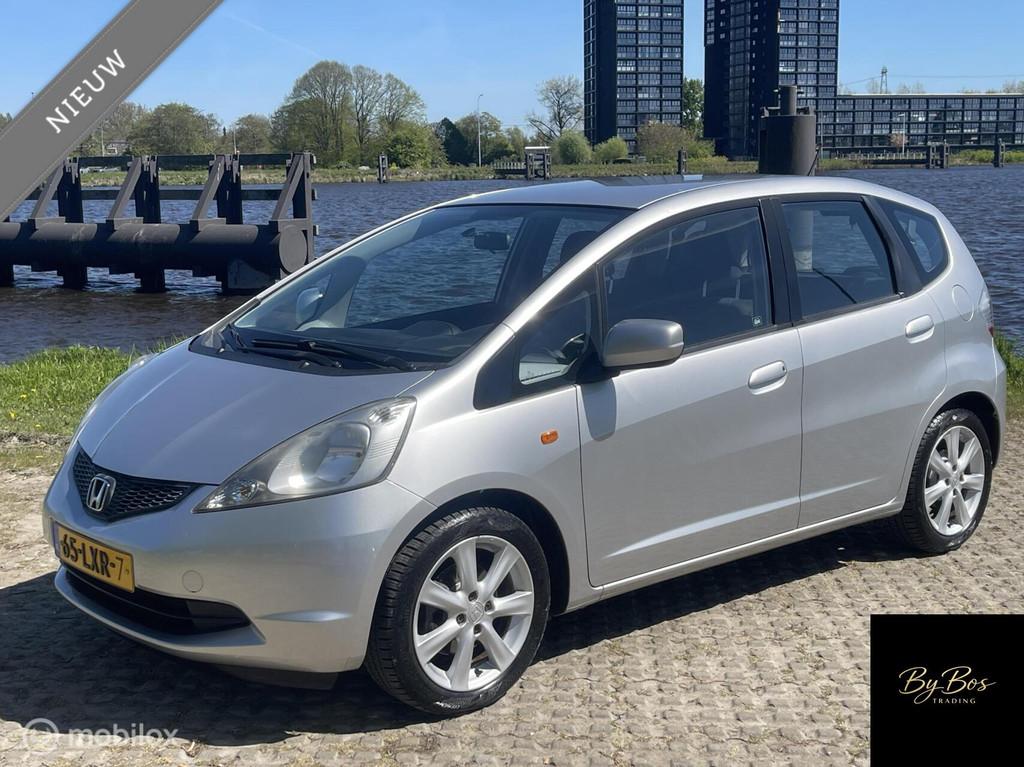 Honda Jazz 1.2 Trend Airco Dealer onderhouden NAP, Voorwielaandrijving, Euro 5, 450 kg, 4 cilinders