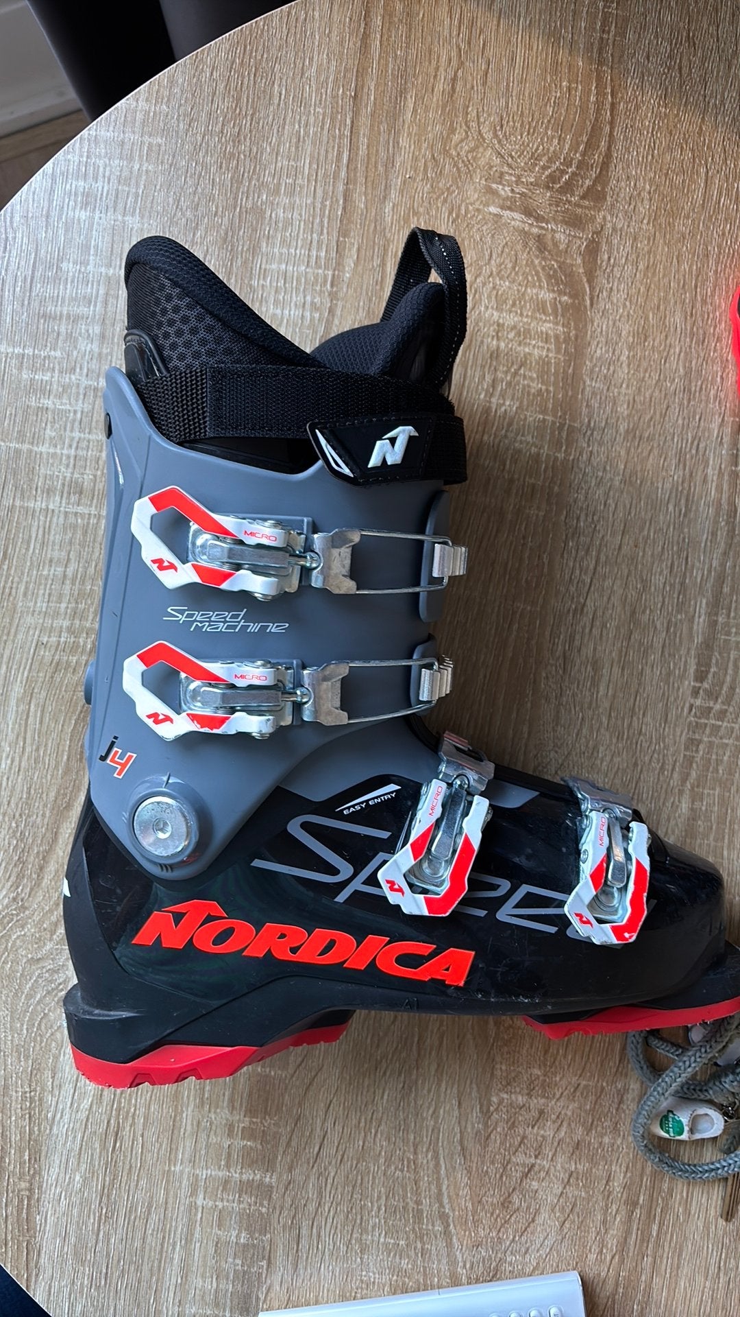Nodica skischoenen 26,5, Overige merken, 160 tot 180 cm, Schoenen, Ophalen of Verzenden