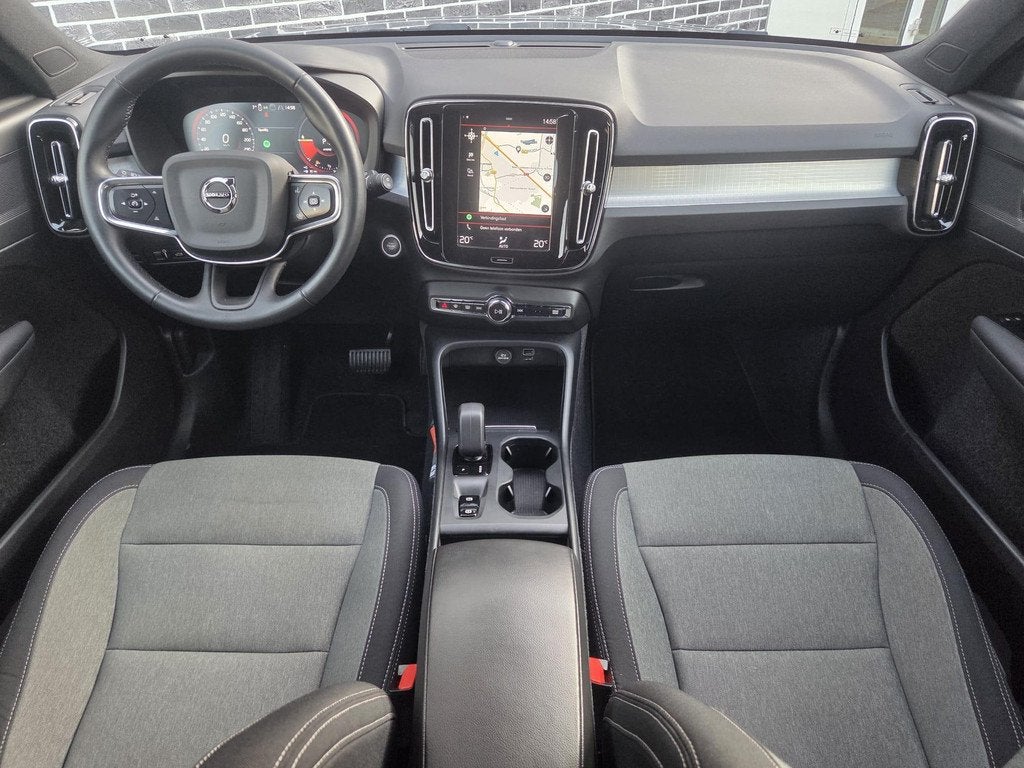 Volvo XC40 1.5 T5 Plug-in Hybrid Inscription Expression | PH, Auto's, 12 maanden, Stof, Bedrijf, Grijs