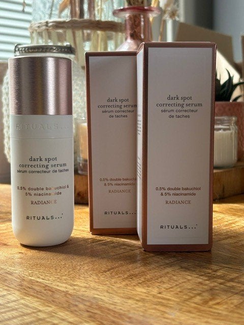 Nieuw Rituals Namaste dark spot correcting serum 30ml, Sieraden, Tassen en Uiterlijk, Uiterlijk | Gezichtsverzorging, Nieuw, Gehele gezicht