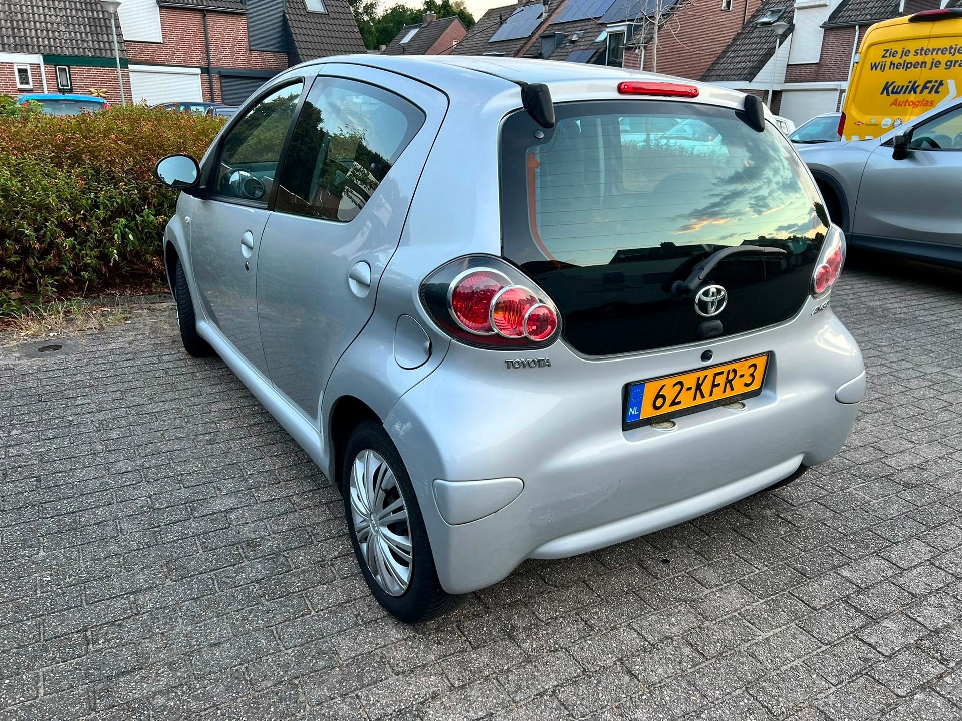 Toyota Aygo 1.0-12V Comfort Automaat., Auto's, Stof, Gebruikt, Zwart, 4 stoelen