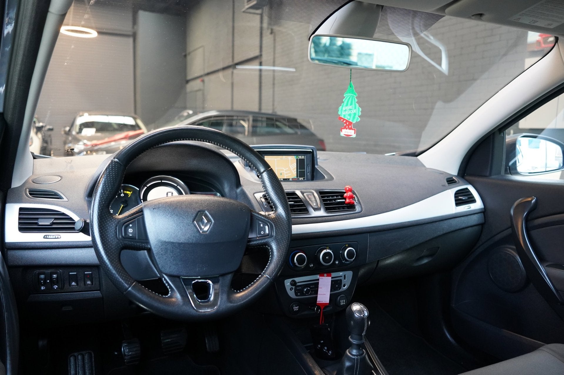 Renault Mégane 1.2 TCe Authentique | NAVI | CRUISE | AIRCO, Auto's, Renault, Voorwielaandrijving, Euro 5, Stof, Gebruikt