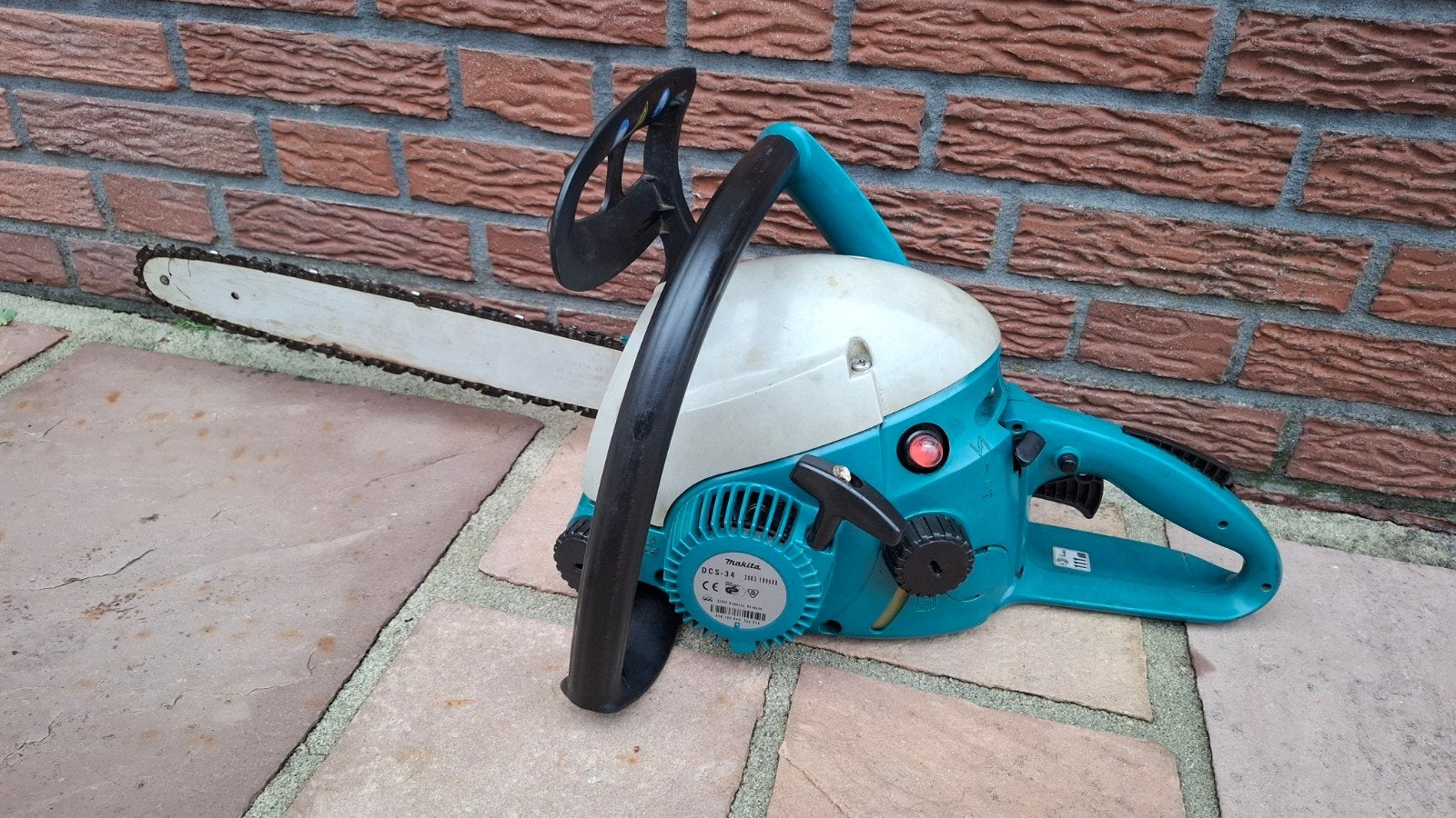 Foto 4 van Makita DCS-34 Kettingzaag Benzine