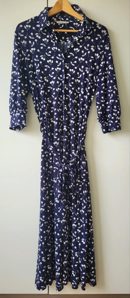 Vanilia maxi jurk in maat 42 in nieuwstaat, Liu Jo Pinko, Blauw, Maat 42/44 (L), Ophalen of Verzenden