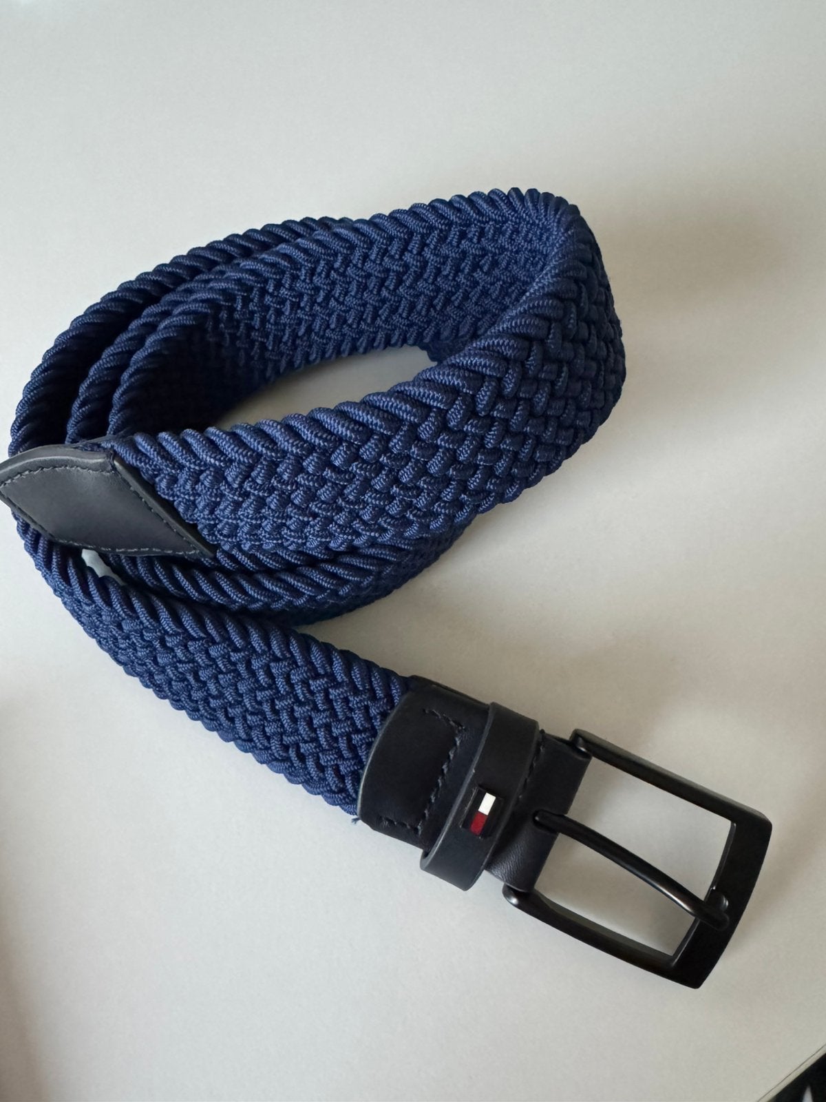 Ongedragen gevlochten elastische riem Tommy Hilfiger 90 cm., Kleding | Heren, Ophalen of Verzenden, Zo goed als nieuw, Zwart, Minder dan 95 cm