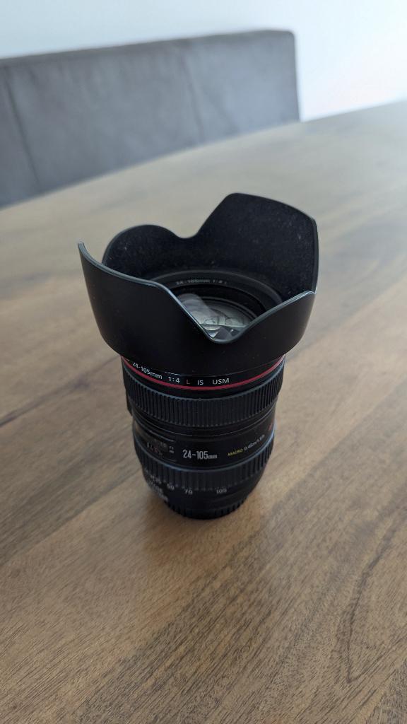 Canon EF 24-105mm f/4L IS USM, Ophalen, Zo goed als nieuw, Standaardlens