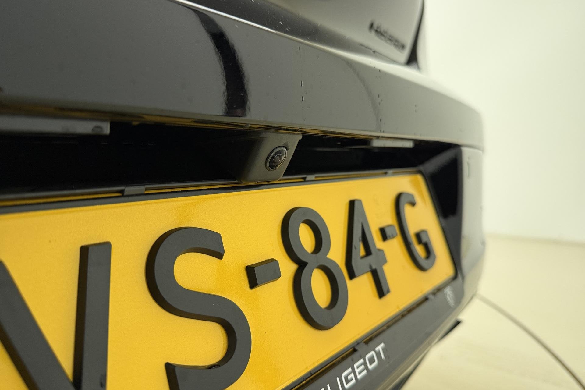 Peugeot 208 1.2 Hybrid 110 e-DCS6 Business LED l Camera l Cr, Auto's, Peugeot, 1195 kg, Euro 6, 1199 cc, Leder en Stof
