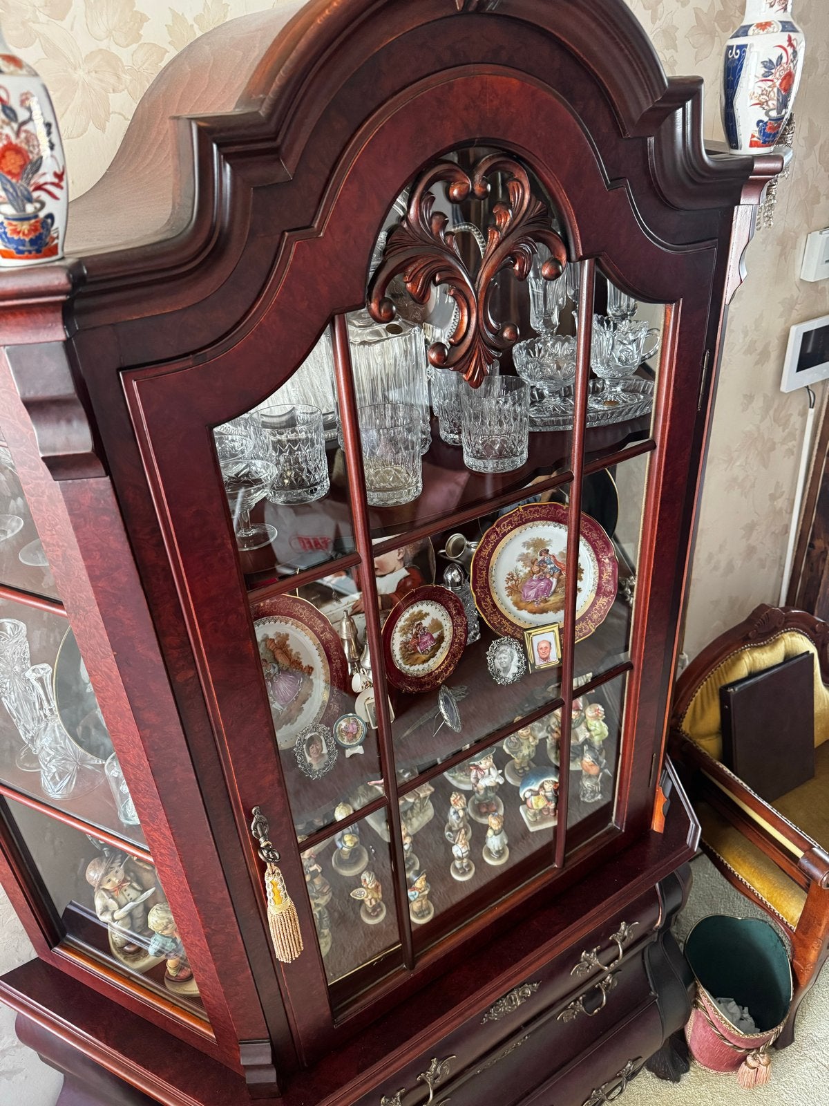 Antieke Vitrinekast met Lades - Klassiek Mahoniehout, Antiek en Kunst, Ophalen