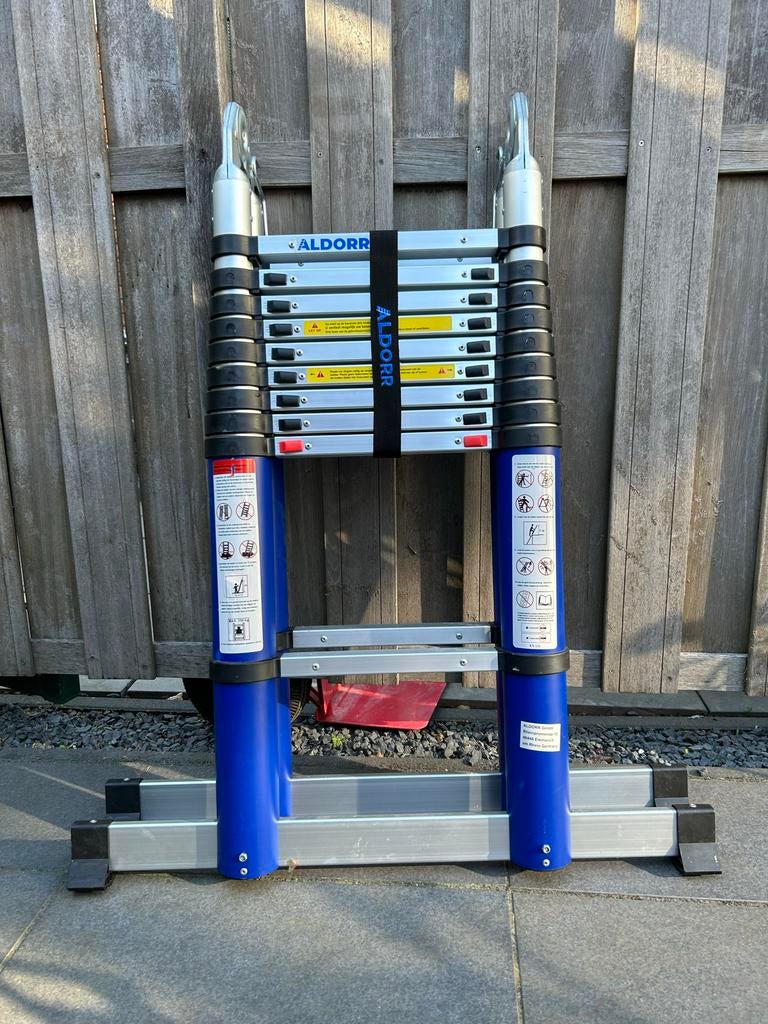 Aldorr Telescoopladder - Compact en Veelzijdig, Nieuw, Ophalen of Verzenden, Ladder, Opvouwbaar of Inschuifbaar