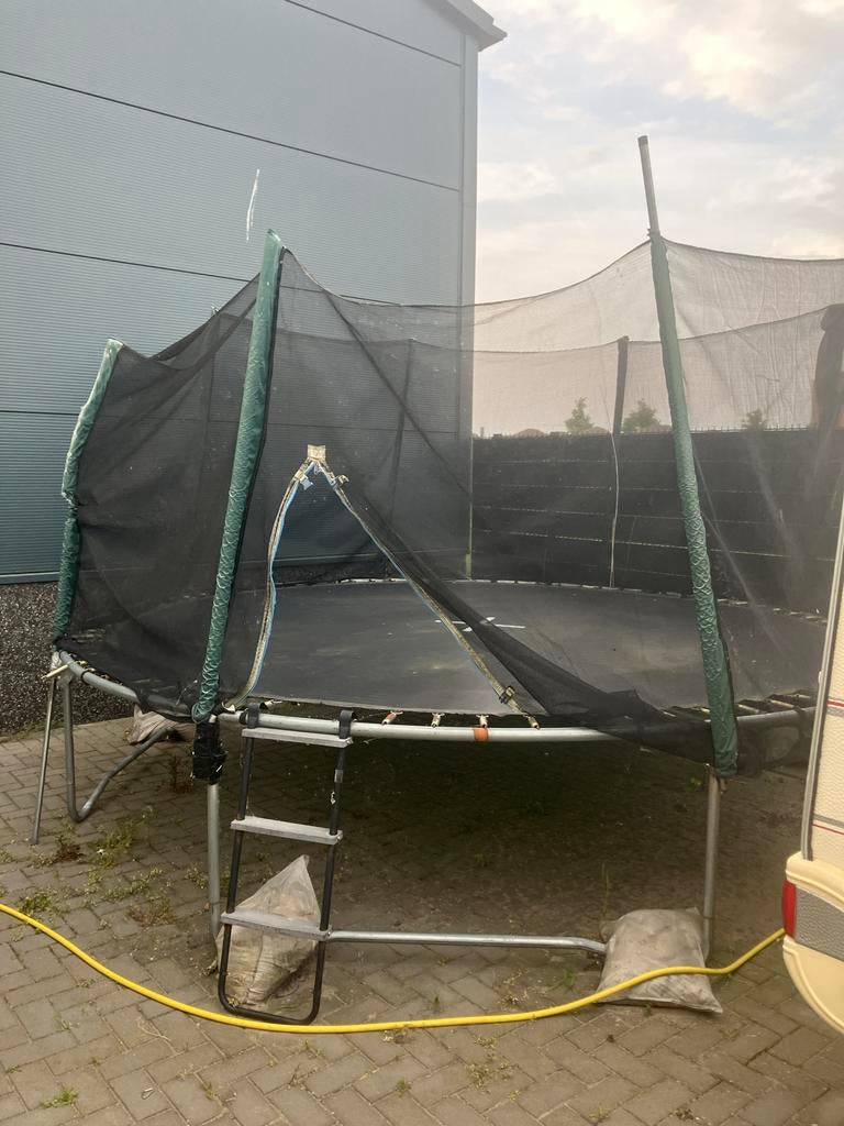 Trampoline met veiligheidsnet (gebruikt, opknapper), Ophalen, Gebruikt