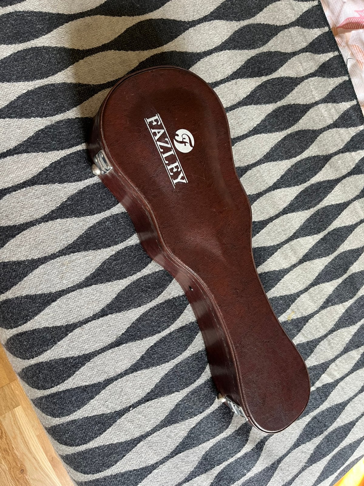 Ukelele koffer maten op foto. Als nieuw, Muziek en Instrumenten, Behuizingen en Koffers, Ophalen of Verzenden, Nieuw, Overige instrumenten