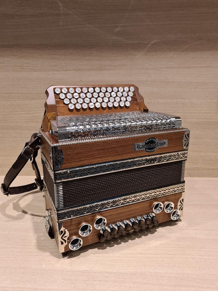 Kärntnerland Edelholz Nuss seidenmatt GCFB st. harmonica, Muziek en Instrumenten, Accordeons, Overige formaten, Niet ingevuld